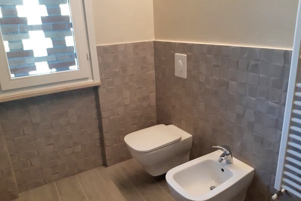 Rifacimento bagni Lago di Garda