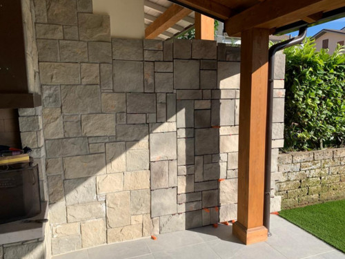 Rifacimento portico in legno Lago di Garda